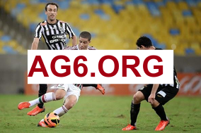 Lowe批东契奇频繁抱怨判罚：每回合都在要哨，已经失控